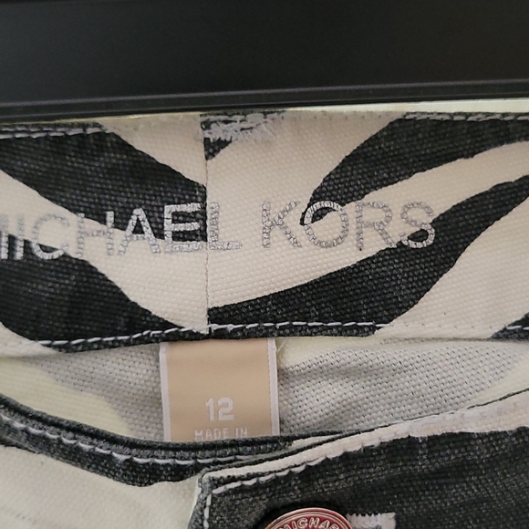 Pants 👖 - Picture 5 of 5